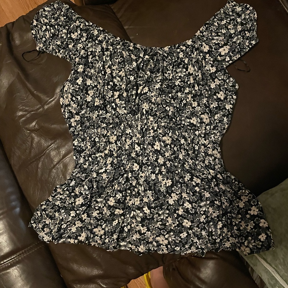 old navy blouse